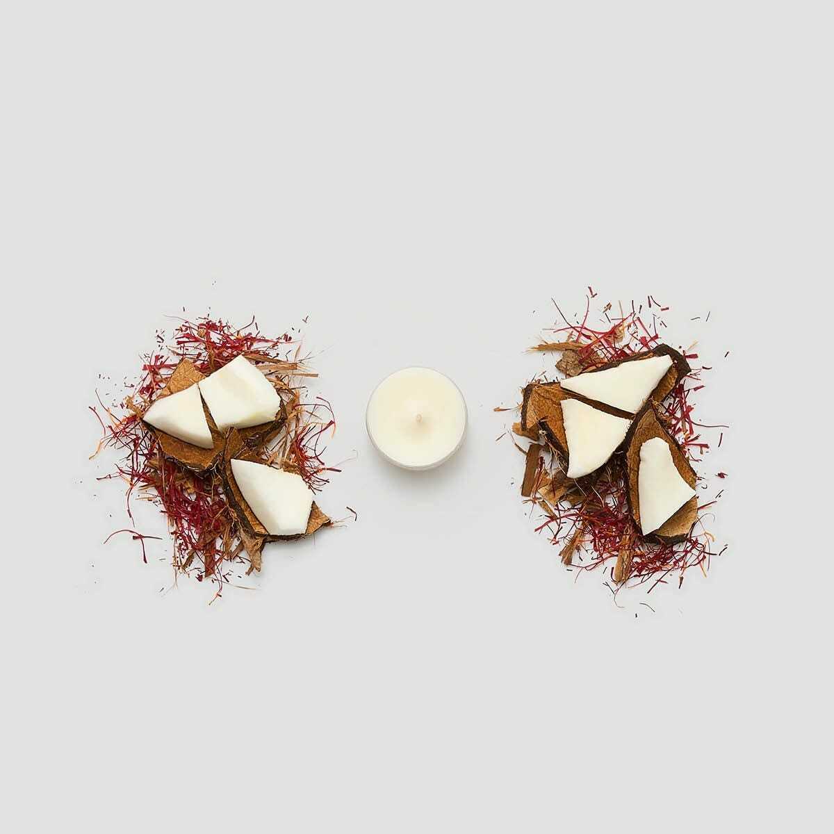 3 sm24 fragrance v042101 coconut saffron daydream a s7